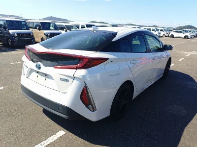 TOYOTA PRIUS PHV