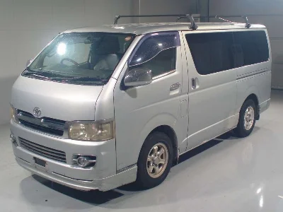 TOYOTA REGIUS VAN