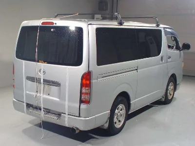 TOYOTA REGIUS VAN