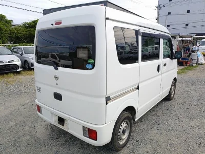 NISSAN CLIPPER VAN