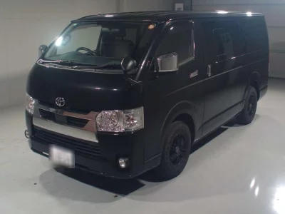 TOYOTA HIACE VAN