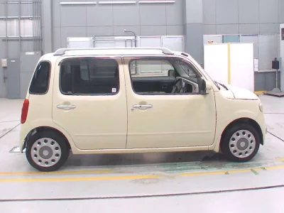 DAIHATSU MIRA COCOA