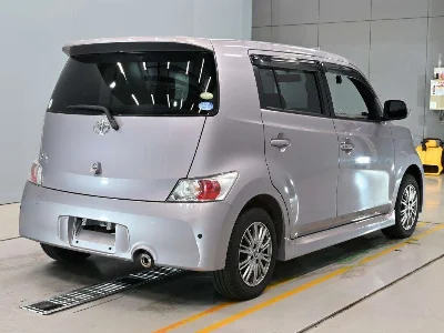 TOYOTA BB
