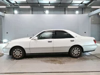 Цена авто Toyota Crown с аукционов Японии, номер кузова JZS175, пробег 166 000, оценка 2