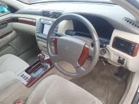 Цена авто Toyota Crown с аукционов Японии, номер кузова JZS175, пробег 166 000, оценка 2