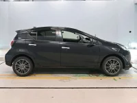Цена авто Toyota Aqua с аукционов Японии, номер кузова NHP10, пробег 123 000, оценка 8