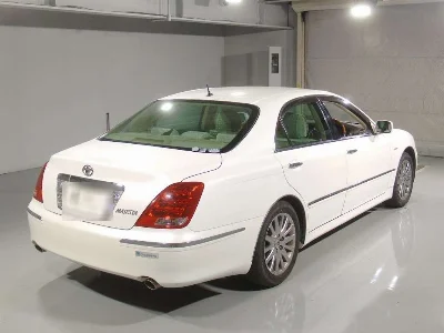 TOYOTA CROWN MAJESTA