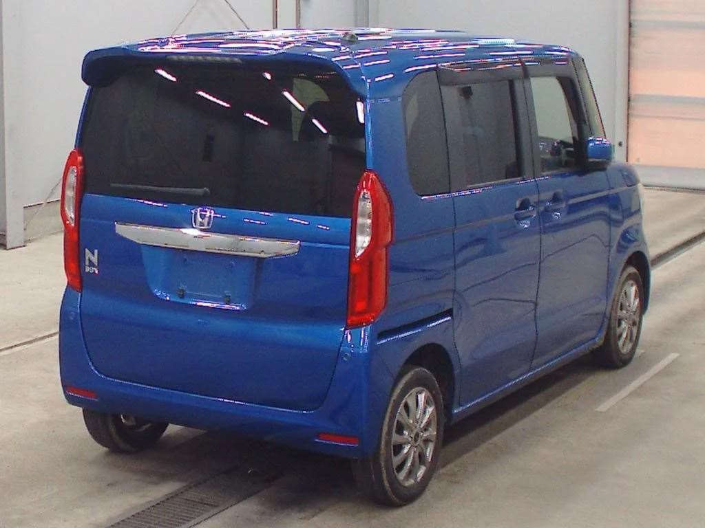 Honda N-Box  с аукциона в Японии