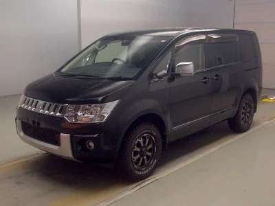 MITSUBISHI DELICA D5