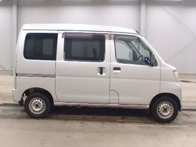 DAIHATSU HIJET VAN
