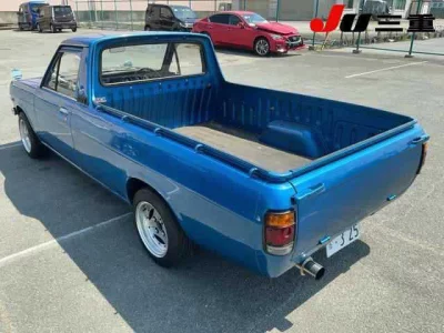NISSAN SUNNY TRUCK