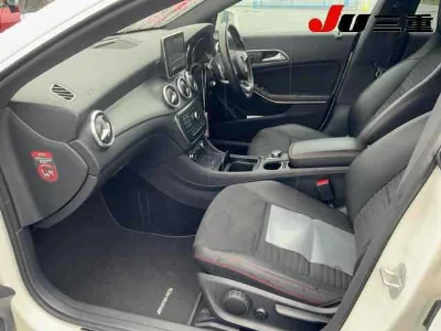 MERCEDES BENZ CLA