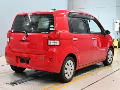 TOYOTA PORTE