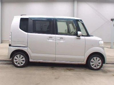 HONDA N BOX PLUS