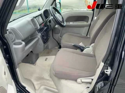 NISSAN CLIPPER VAN