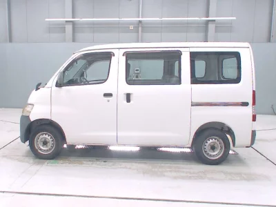 TOYOTA TOWN ACE VAN