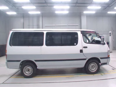 TOYOTA REGIUS VAN