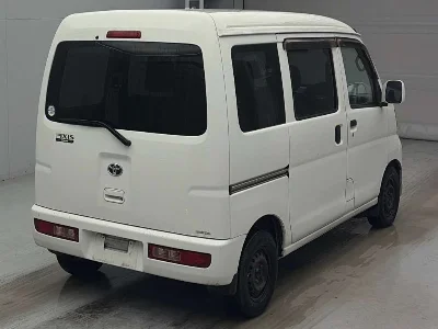TOYOTA PIXIS VAN
