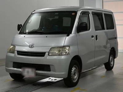 TOYOTA TOWN ACE VAN