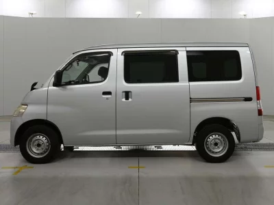 TOYOTA TOWN ACE VAN