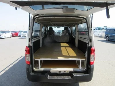 NISSAN NV350 CARAVAN