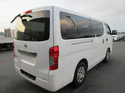 NISSAN NV350 CARAVAN