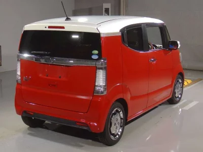 HONDA N BOX SLASH