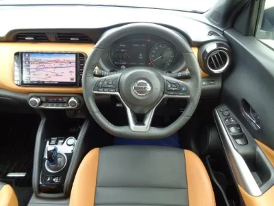 NISSAN KICKS
