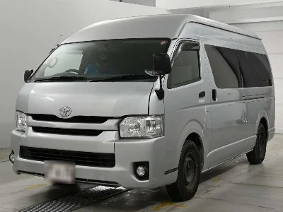 TOYOTA HIACE