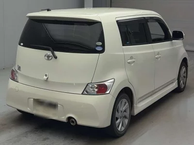 TOYOTA BB