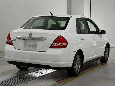 NISSAN TIIDA LATIO