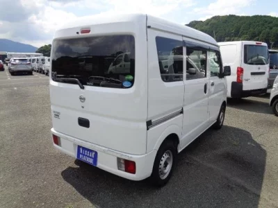 NISSAN CLIPPER VAN