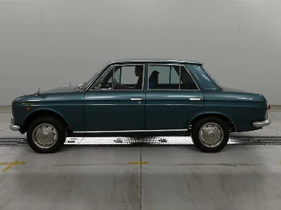NISSAN BLUEBIRD