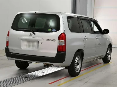 TOYOTA SUCCEED