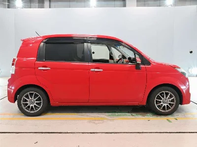 TOYOTA SPADE