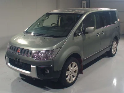 MITSUBISHI DELICA D5