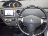 Цена авто Toyota Sienta с аукционов Японии, номер кузова NCP81G, пробег 101 000, оценка 6