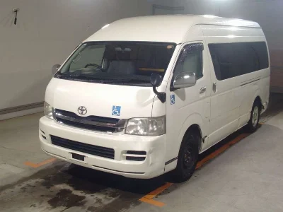 TOYOTA HIACE
