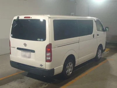 TOYOTA REGIUS VAN