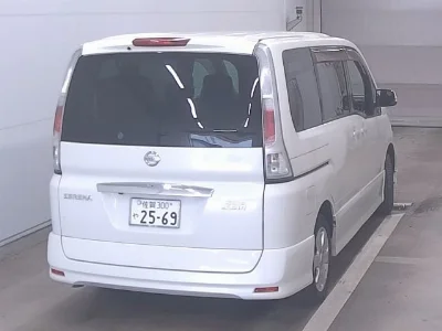 NISSAN SERENA