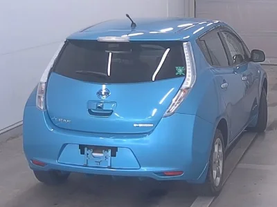NISSAN LEAF