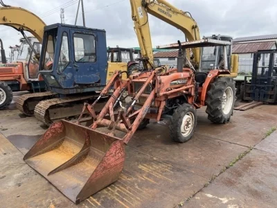 KUBOTA KUBOTA