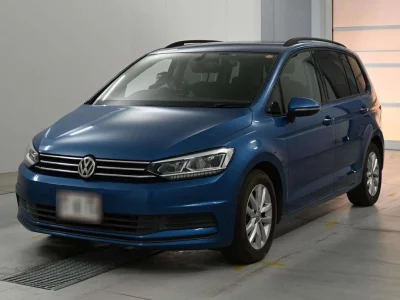 VOLKSWAGEN GOLF TOURAN