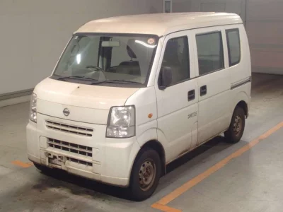 NISSAN CLIPPER VAN