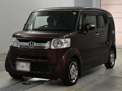 HONDA N BOX SLASH