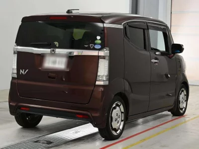 HONDA N BOX SLASH