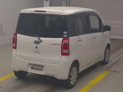 SUBARU LUCRA