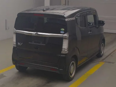 HONDA N-BOX SLASH