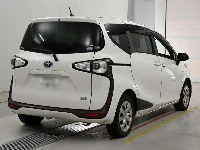 Цена авто Toyota Sienta с аукционов Японии, номер кузова NHP170G, пробег 98 000, оценка 3
