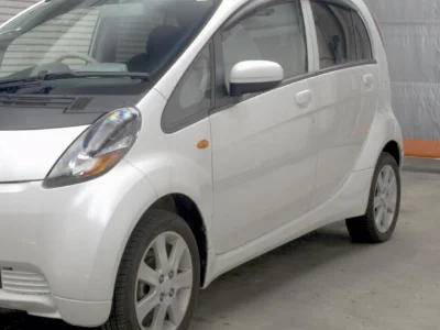 MITSUBISHI I